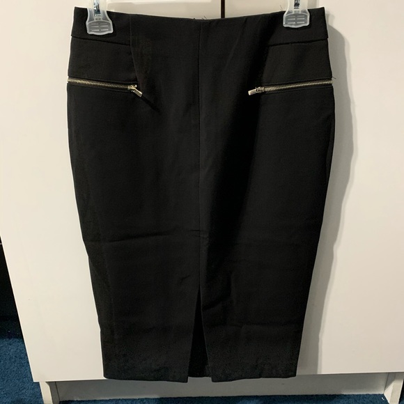 H&M Black Pencil Skirt With Zipper Detail - Picture 1 of 15